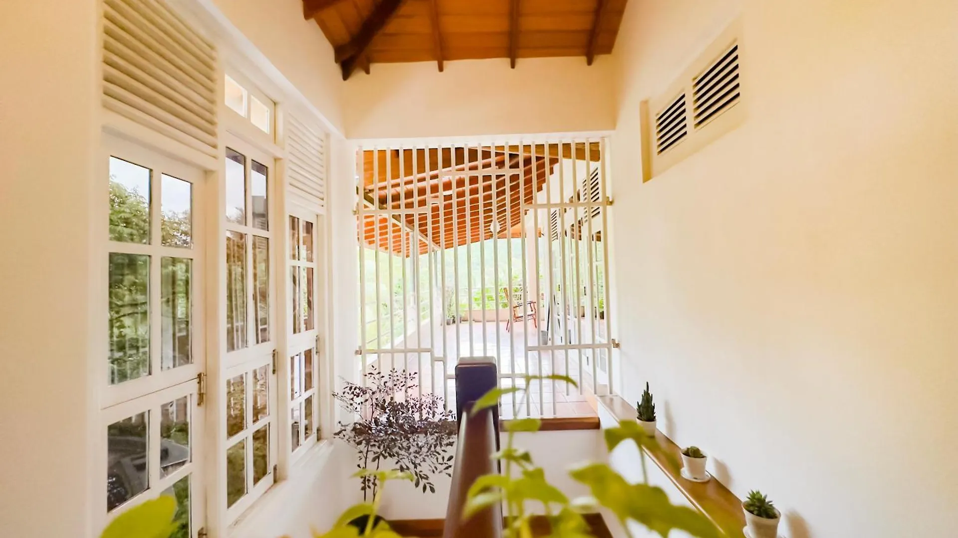 Deer Hill Rest Kandy Homestay